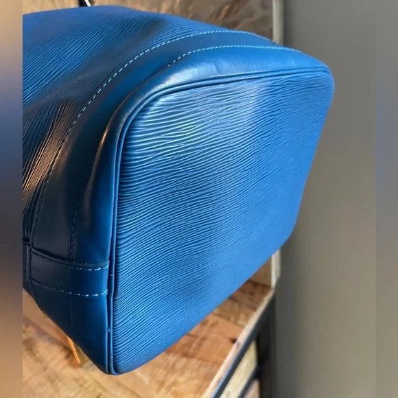 LV Louis Vuitton Epi Leather Noe Bucket Bag GM - Picture 12 of 16